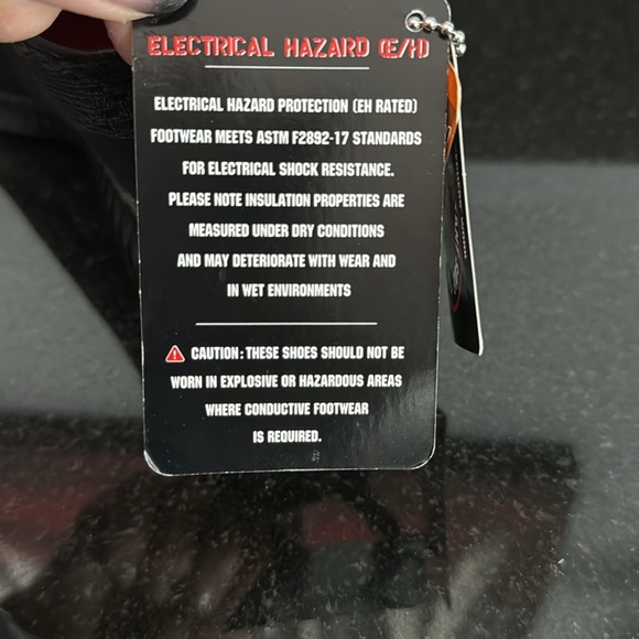 Skechers slip resistances, Size 7 men’s. Womans 9 - Picture 4 of 10